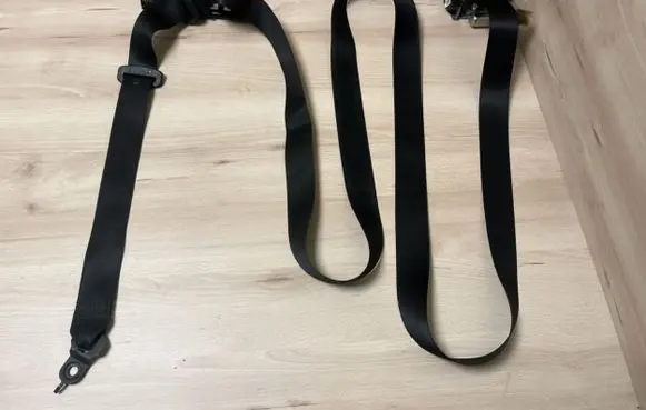 Mercedes-Benz Sprinter W906 Front seatbelt 601384100 9068600285