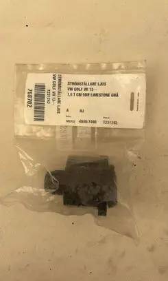 Volkswagen Golf VII Headlight washer switch T231242 768702