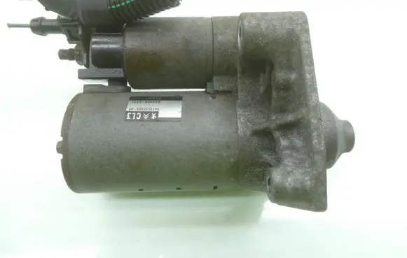 Peugeot 208 Starter motor 9671530880