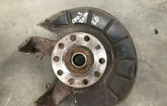 Volkswagen Caddy Front wheel hub spindle knuckle