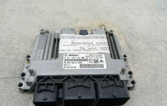 Peugeot 5008 Engine control unit/module ECU 9666325380