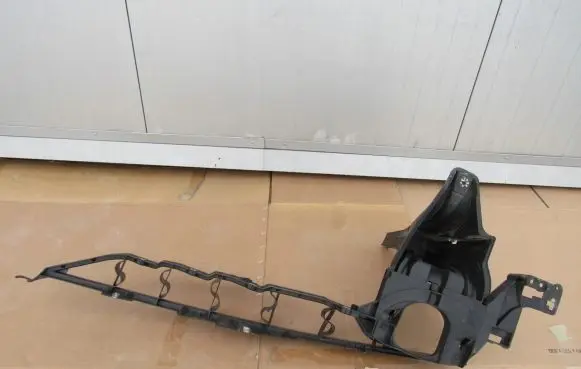 BMW X5M E70 Headlight/headlamp mounting bracket 7157984