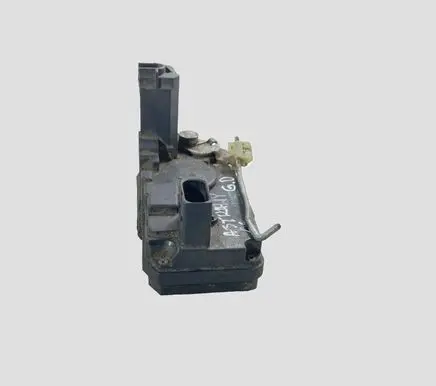 Opel Astra H Rear door lock 13220372