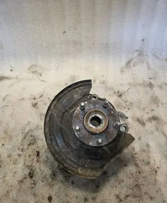 Nissan Rogue Front wheel hub