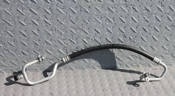 Air conditioning (A/C) pipe/hose
