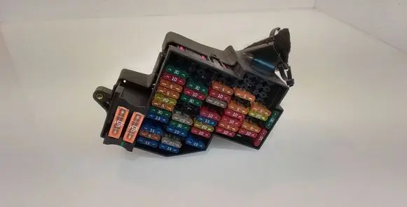 Porsche Cayenne (9PA) Fuse box set 7L0941828A GSM1