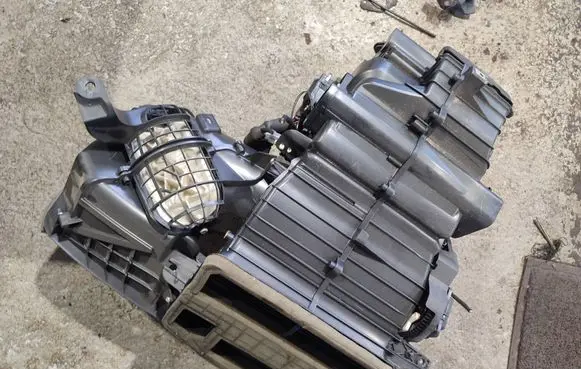 Ford Transit Courier Interior heater climate box assembly HT1119B555EB