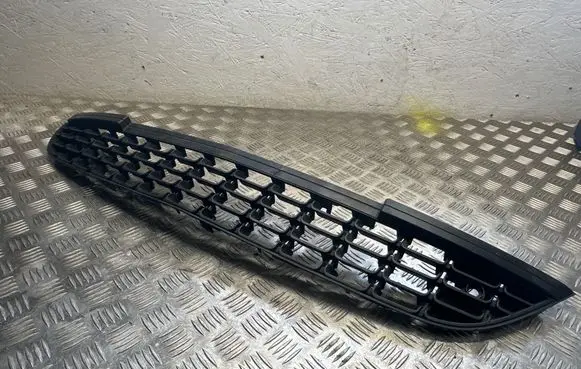 Opel Astra J Front bumper lower grill 13266567 E109