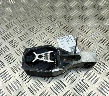 Opel Astra L Engine mount bracket 9811786680