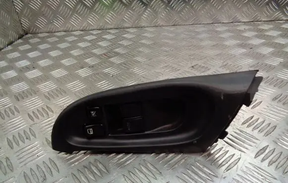 Nissan Almera N16 Front door window switch trim 