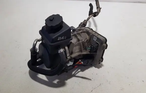 Mercedes-Benz ML W164 Power steering pump 1644601680DDE A1644601680
