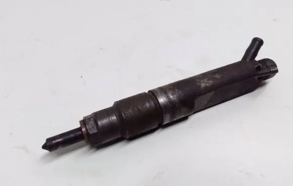 Skoda Fabia Mk1 (6Y) Fuel injector 028130203F 0432193600