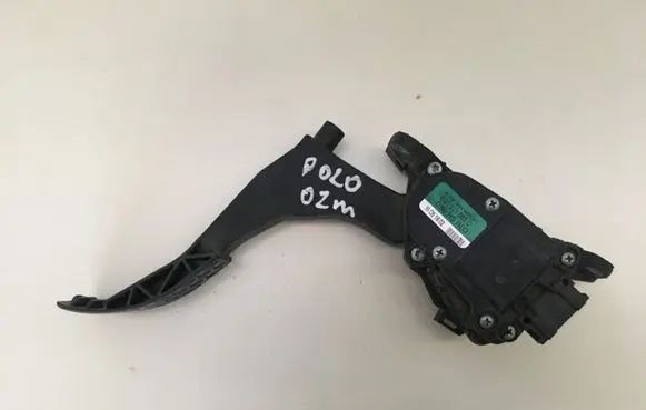 Volkswagen Polo Accelerator throttle pedal 6Q1721503C
