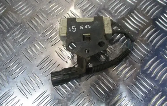 Toyota Corolla E120 E130 Coolant fan relay 