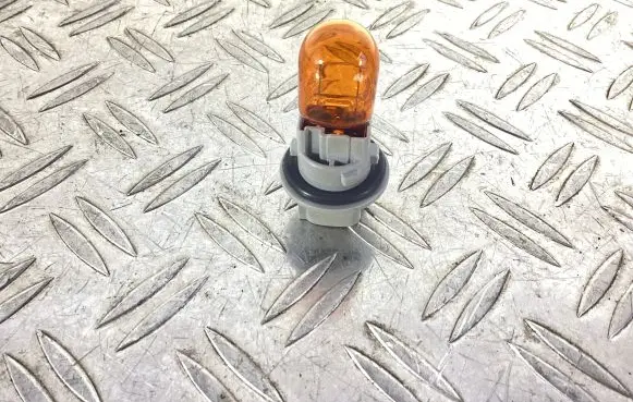 Lexus GS 250 350 300H 450H Headlight/headlamp bulb 