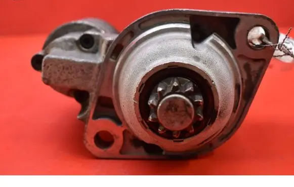 Volkswagen New Beetle Starter motor