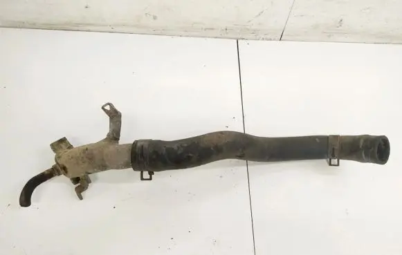 Toyota Avensis Verso Engine coolant pipe/hose