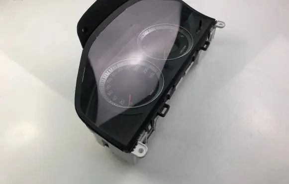 Volvo XC60 Speedometer (instrument cluster) 31270851AA