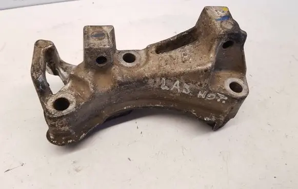 Citroen C5 Engine mounting bracket 9681861680