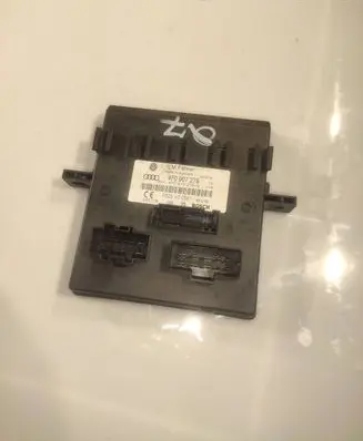 Audi Q7 4L Comfort/convenience module 4F0907279 F005V00581