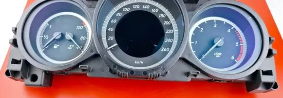 Mercedes-Benz E W212 Speedometer (instrument cluster) A2129000425