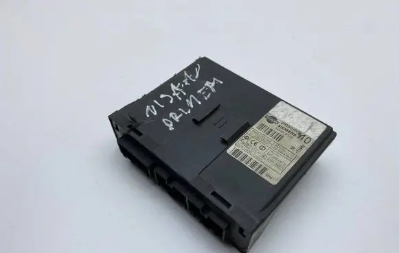 Nissan Primera Comfort/convenience module 28550AV710 5WK48123