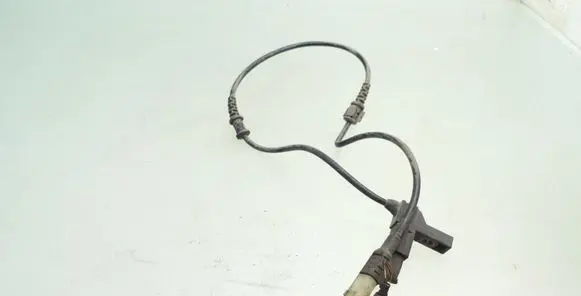 Mercedes-Benz E W211 ABS rear brake sensor A0405458528 A2115450728