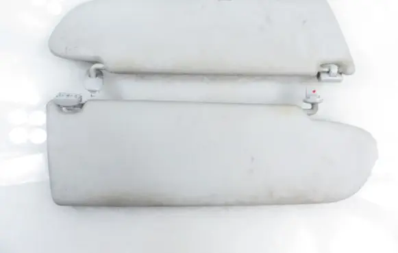 Volkswagen Transporter - Caravelle T5 Sun visor clip/hook/bracket 