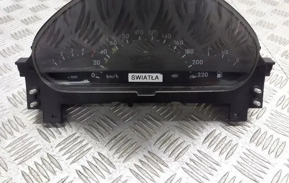 Mercedes-Benz A W168 Tachometer 09052680091