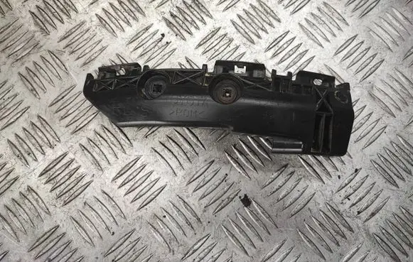 Toyota RAV 4 (XA30) Rear bumper mounting bracket 4201152563