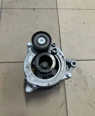 BMW 2 F46 Generator/alternator 8680374