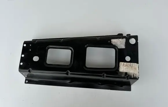 Volkswagen Amarok Other body part 2H0809883