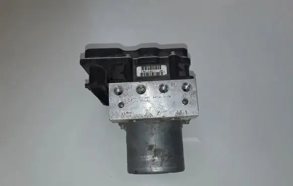 Toyota Avensis T270 ABS Pump 4454005100