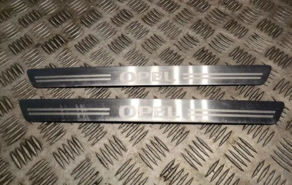 Opel Insignia A sill trim set (inner) 13272117