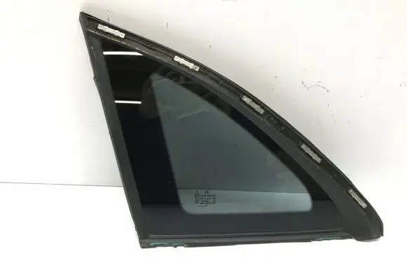 Mercedes-Benz GLA H247 Front triangle window/glass 2476706000