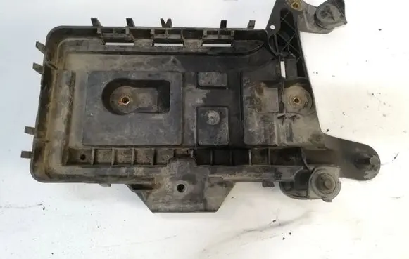 Volkswagen Golf VI Battery box tray 1K0915333C