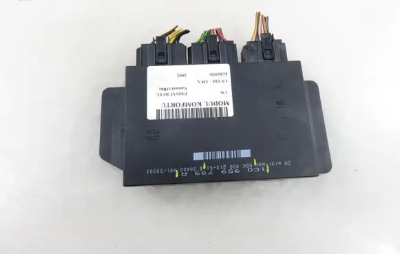 Volkswagen PASSAT B5.5 Central body control module 5DK00821300 1C0959799A