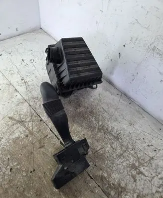 Volkswagen Fox Air filter box
