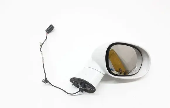 Dodge Challenger Front door electric wing mirror 