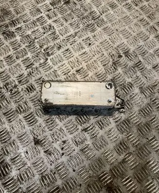 Engine oil radiator