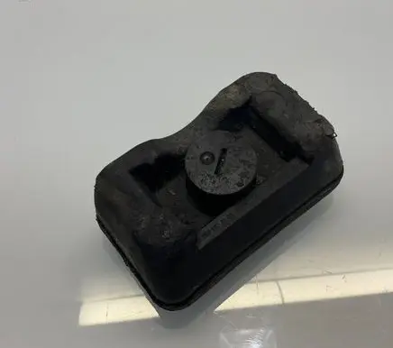 Mercedes-Benz E W211 Jacking socket point A2039970186 2039970186
