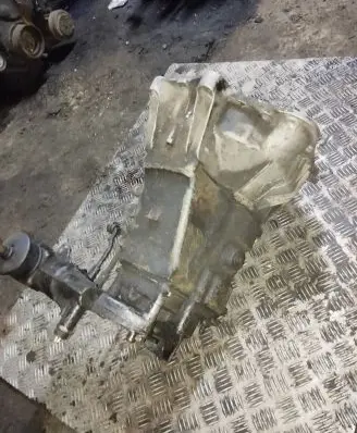 Mercedes-Benz 250 280 C CE W114 Manual 4 speed gearbox 1152612501