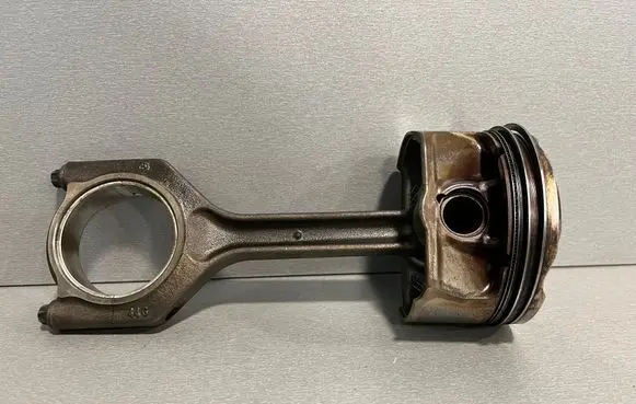 BMW 3 E92 E93 Piston with connecting rod 7558525