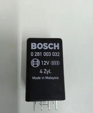 Audi A4 S4 B8 8K Glow plug pre-heat relay 038907281B