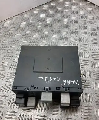 Volkswagen PASSAT B6 Comfort/convenience module 3C0937049AH F005V00660
