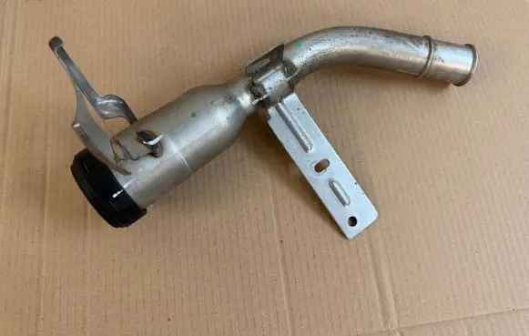 Ford Ranger IV Fuel tank filler neck pipe MB3Q9034AB