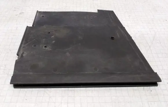 Volkswagen Transporter - Caravelle T5 Battery tray heat shield 7H0915435