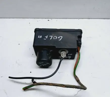 Volkswagen Golf III Central locking vacuum pump 1H0962257G