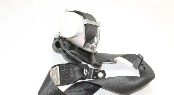 BMW X3 E83 Front seatbelt 34003070B