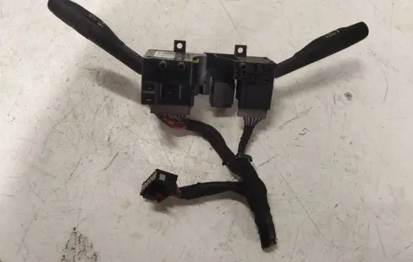 Chevrolet Cruze II Other switches/knobs/shifts 05073049